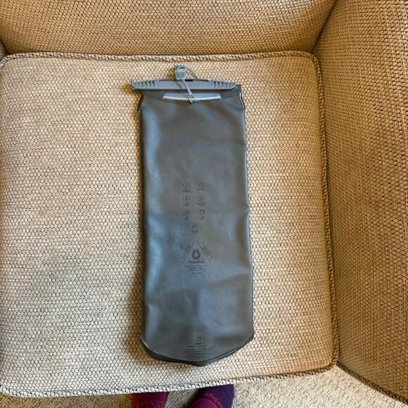 HydraPak Force 3L Insulated Hydration Reservoir - Picture 5 of 8